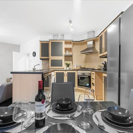 Birmingham, Modern 2 Bedroom, Free Parking Spaces, Free Wi-Fi And Netflix Exterior foto